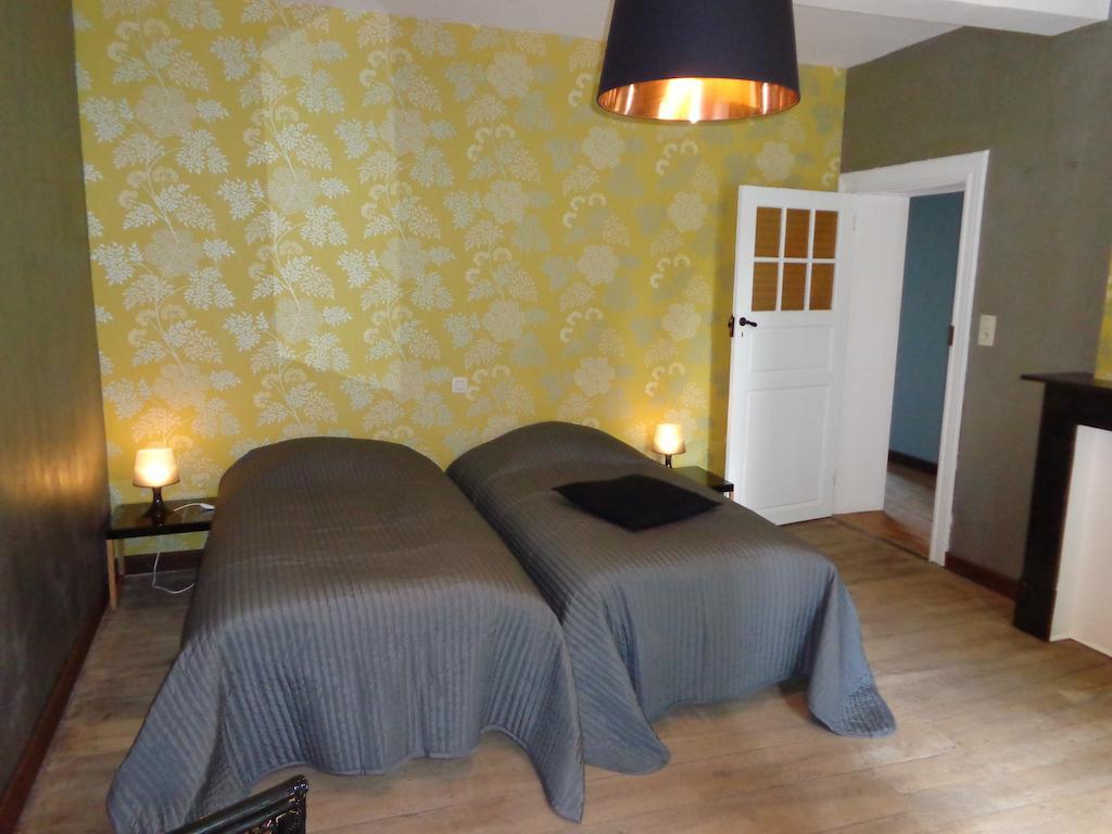 Villa Chez Marraine Nassogne Habitación foto